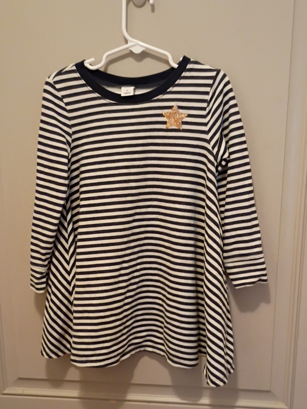 Old Navy Blue and White Striped Girls' Long Sleeve Dress Size 4T